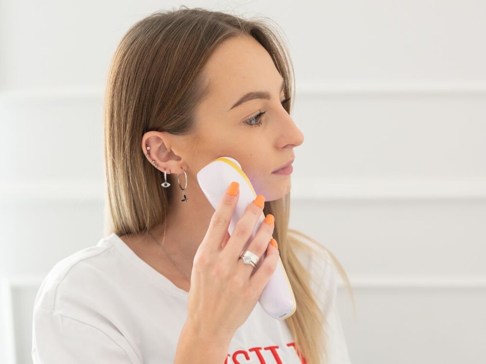 Masażer plazmowy do twarzy HAXE HX806 Velissa technologia plazmowa, lepsze wykorzystanie kosmetyków, większe nawilżenie i elastyczność