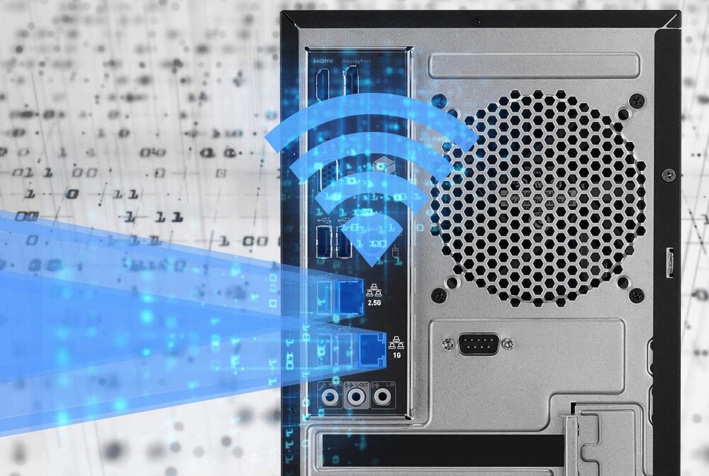 Komputer MSI Pro DP180 13-017BEU Tylna część komputera z wentylatorem, portami sieciowymi i wyjściami wideo. Nad całością widoczna niebieska grafika symbolizująca sygnał Wi-Fi, łączność, sieć, internet, przepustowość