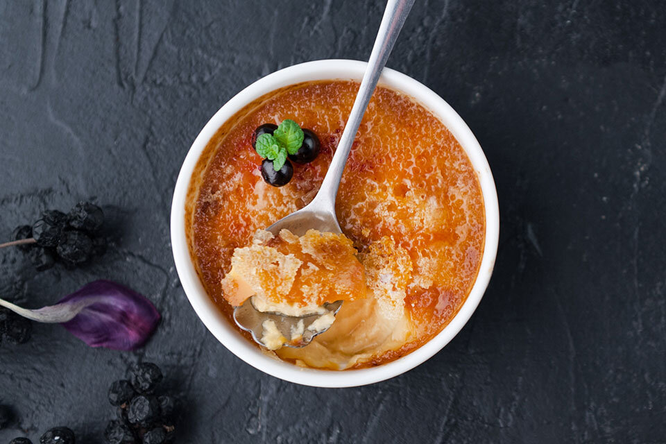 Kuchenka mikrofalowa Samsung MG23A7318AK umożliwia szybkie przygotowanie słodkiej przekąski Kuchenka mikrofalowa Samsung MG23A7318AK umożliwia szybkie przygotowanie słodkiej przekąski