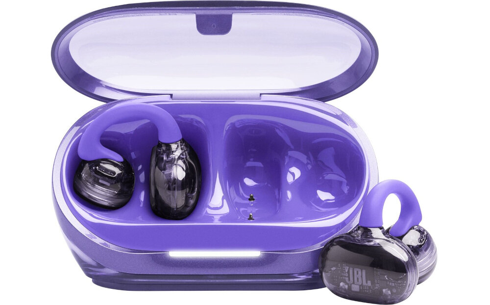 Słuchawki powietrzne JBL Soundgear Clips z klasą odporności IP54 przeciw pyłowi i wilgoci, etui ładujące z słuchawkami od frontu na białym tle