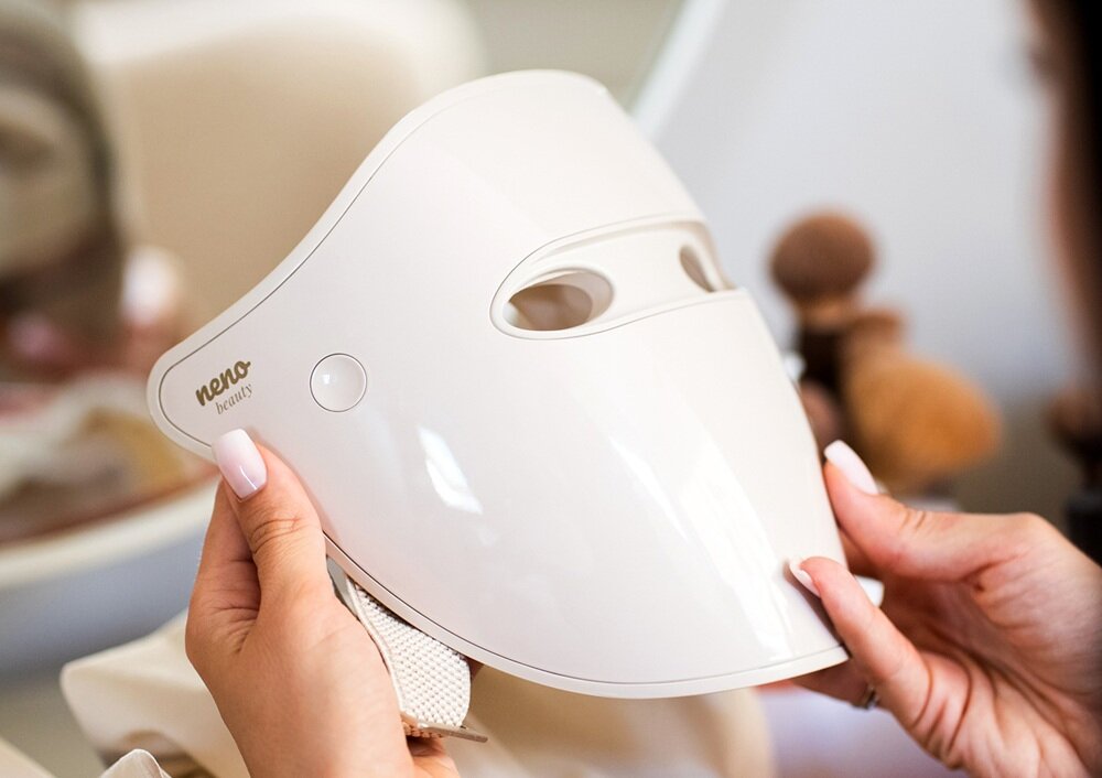 Maska LED NENO BEAUTY Alva jedno naciśnięcie przycisku, komunikaty głosowe, właściwy tryb, prosto, wygodnie, bez komplikacji