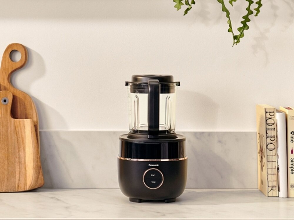 Blender kielichowy PANASONIC MX-HG4401KXE z funkcją gotowania 6-ramienne ostrza, precyzyjna praca, gładki krem, odpowiednia konsystencja