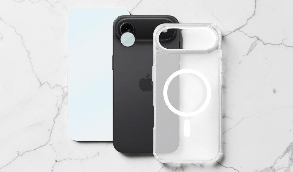 Widok zestawu ochronnego na smartfona z przezroczystym etui, szkłem ochronnym na ekran oraz osłonami obiektywów aparatu