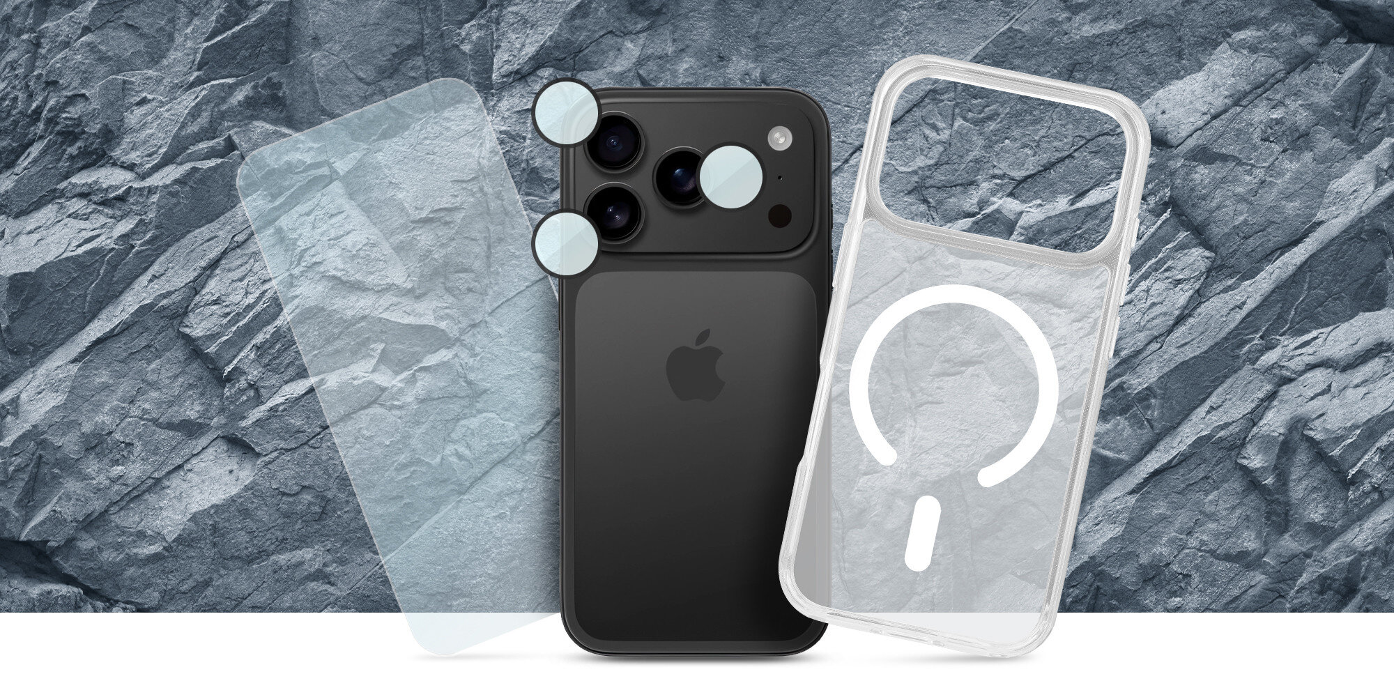 Smartfon widziany z tyłu z nałożonym przezroczystym etui i osobną osłoną aparatów oraz szkłem ochronnym obok