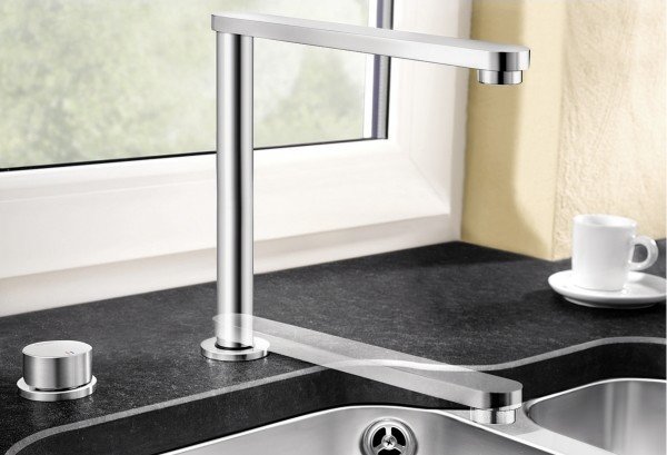 Opuszczana bateria o prostym wzornictwie