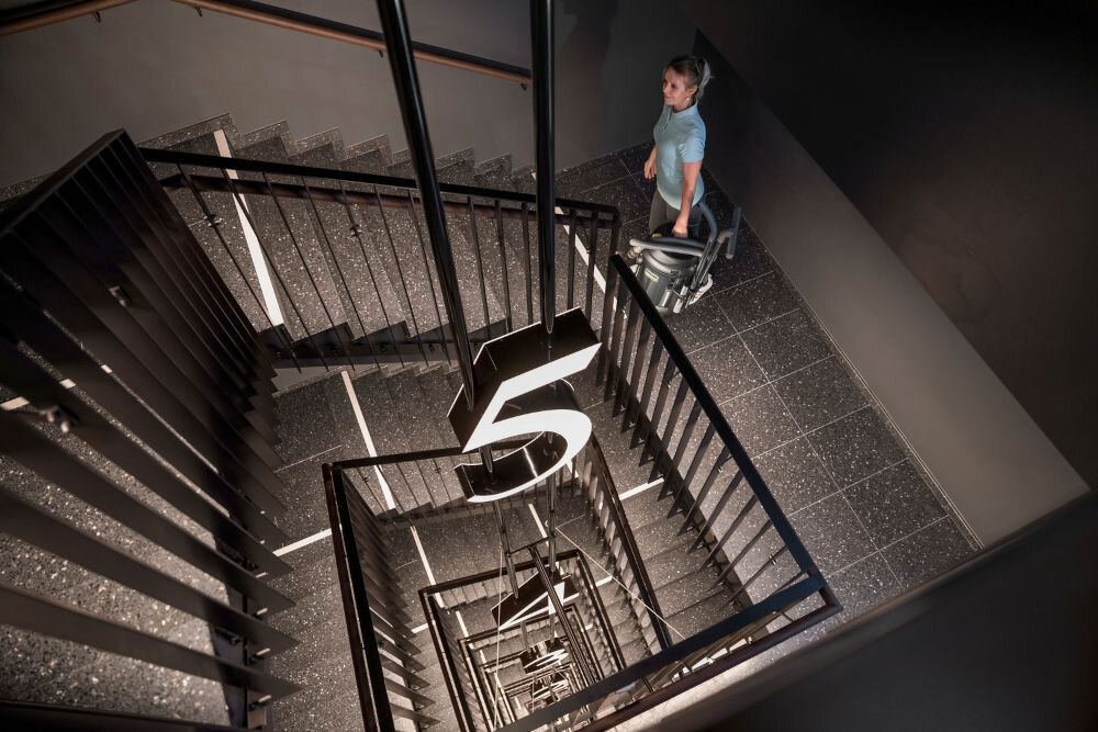 Odkurzacz profesjonalny KARCHER NT 27/1 ME 1.428-100.0 filtr pływak uchwyt