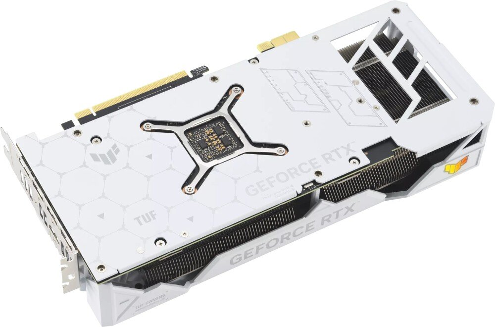 Karta graficzna ASUS GeForce RTX 4070 Ti Super TUF Gaming BTF White OC 16GB Widok tylnej części karty graficznej z metalowym backplate w sześciokątny wzór, otworami wentylacyjnymi i napisem 'GEFORCE RTX', backplate, PCB
