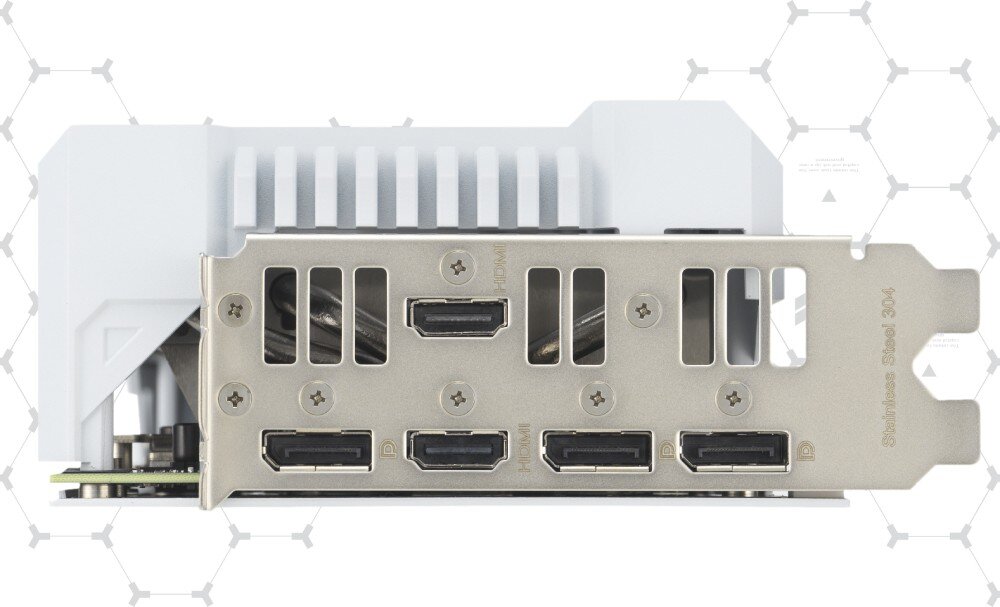 Karta graficzna ASUS GeForce RTX 4070 Ti Super TUF Gaming BTF White OC 16GB Zbliżenie na tylny panel portów karty graficznej z dwoma złączami HDMI i trzema DisplayPortami na tle sześciokątnego wzoru, podłączenie, rozdzielczość, technologie, wyjścia