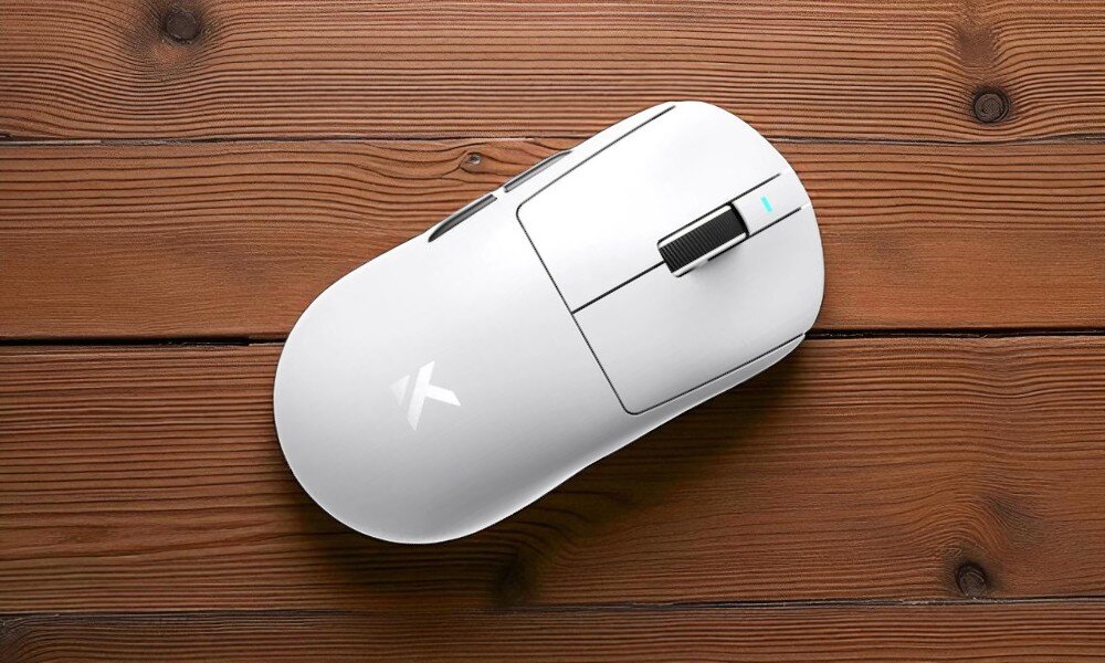 MCHOSE A7 Ultra osobach praworęcznych odpowiedniemu wyprofilowaniu przyciski - myszka od góry położona na deskach