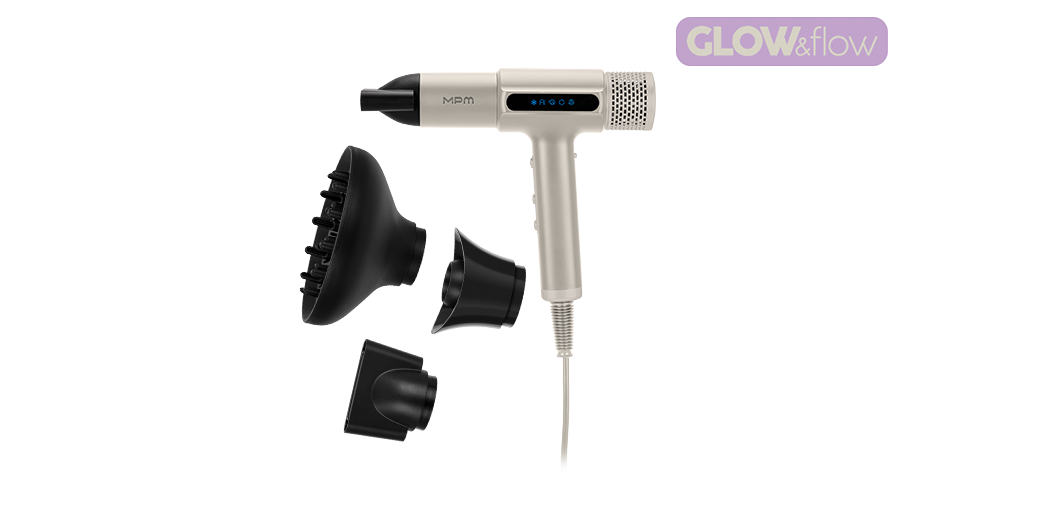 Suszarka do włosów MSW-26 i trzy wymienne końcówki.