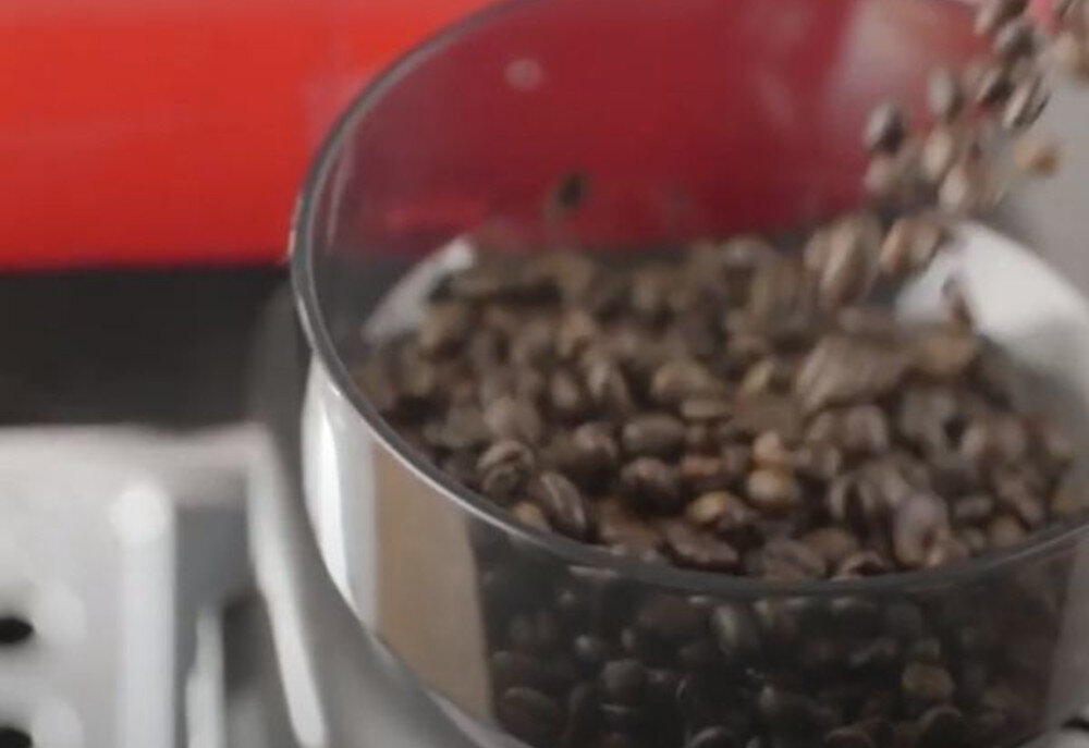 Ekspres ARIETE Moderna 1318/01 Zintegrowany młyne młynek żarnowy walory smakowe kawy preferencje silikonowe uszczelki ochrona smak