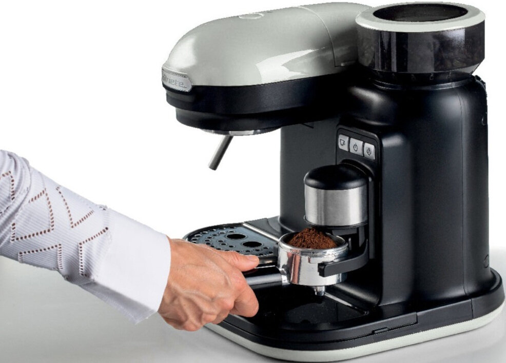 Ekspres ARIETE Moderna 1318/01 System Press and Go ilość kawa dopasowanie nastrój okazja proces odbywa się szybko i intuicyjnie