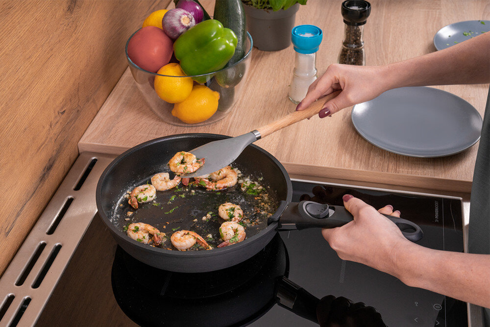 Zestaw patelni GÖTZE & JENSEN Vienna Protect Pro FPS901 (4 elementy)