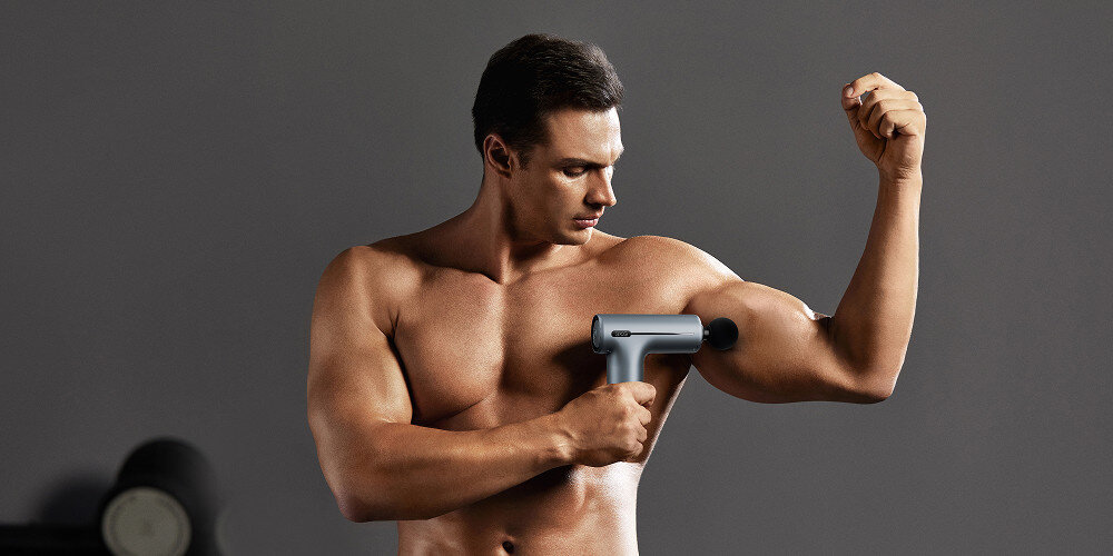 Masażer ręczny Gun SKG F1 Pro Głębokie odprężenie mięśni Skok głowicy do 7 milimetrów  redukuje zakwasy, napięcie oraz sztywność mięśni komfort swoboda