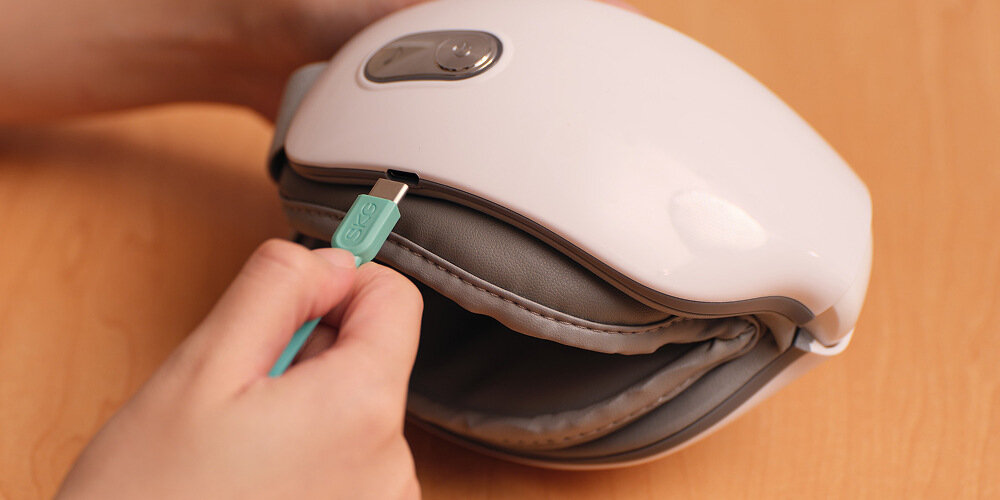 Masażer do oczu SKG ES500 Cicha praca  cichych pomp powietrza ceramicznych akumulator o pojemności 1500 mAh czas pracy  port USB-C Universal Serial Bus Type-C