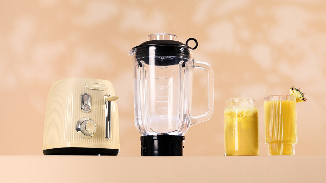 Blender kielichowy CECOTEC Power Black Titanium Retro Żółty moc z twardymi składnikami od orzechów po kostki lodu kremowe smoothie, zupy czy sosy w kilka chwil krótki czas miksowania