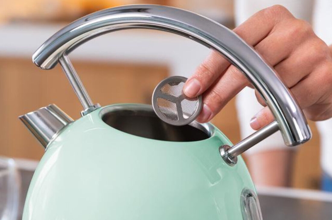 Czajnik CECOTEC ThermoSense 420 Vintage Zielony Czysty smak Filtr antyosadowy Łatwo go wyjąć i umyć