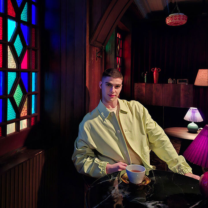 Szerokie kadry nawet w słabym świetle