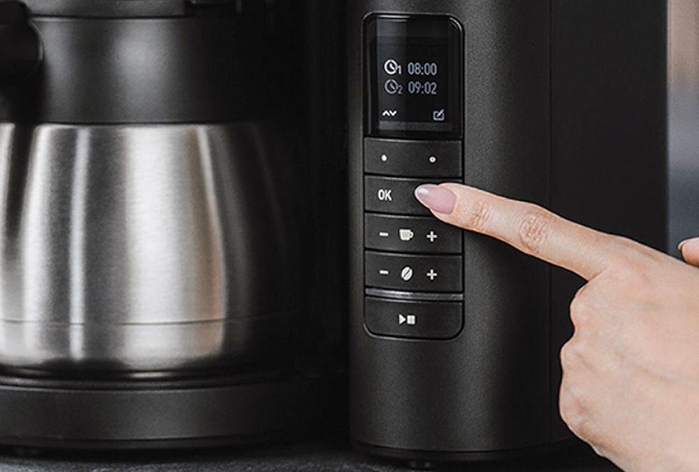 Ekspres MELITTA AromaFresh II Therm Pro 1030-11 kolorowy wyświetlacz TFT łatwa intuicyjna obsługa łatwe dopasowanie ustawień wygoda użytkowania funkcja timera zaplanowanie pareznia kawy swieży napój o każdej porze