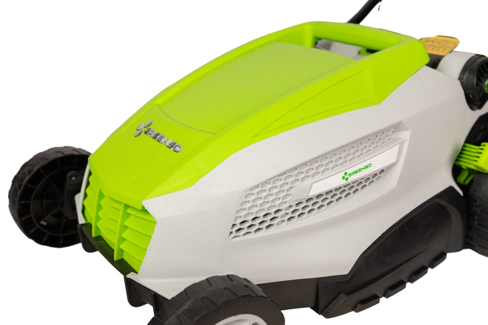 Kosiarka elektryczna GREENSO KE42-1800 1800W elektryczny silnik moc 1800 W trawnik rowno przyciety atrakcyjny