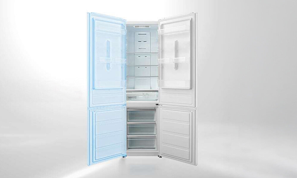 LODÓWKA MIDEA MDRB489FGE01O lifestyle wizualizacja front otwarta wnętrze puste półki szuflady drzwi niezależna regulacja temperatury zamrażarka chłodziarka precyzyjne dostosowanie warunków świeżość żywności schładzanie napojów głębokie mrożenie elastyczne użytkowanie oszczędzanie energii