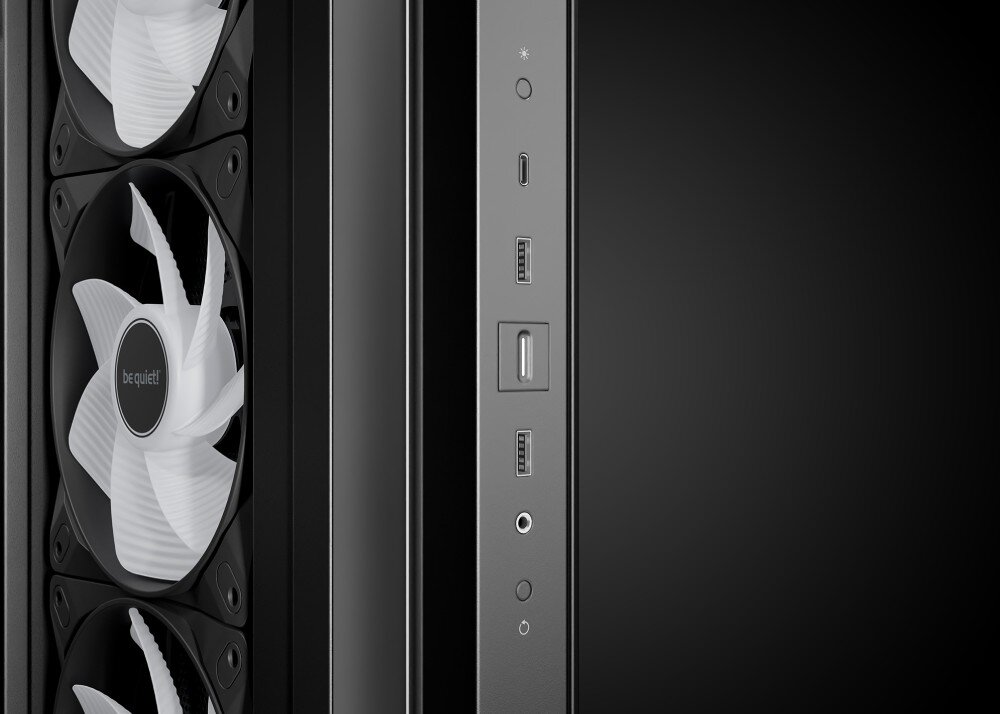 Obudowa BE QUIET! Light Base 500 LX Zbliżenie panelu przedniego obudowy z widocznymi wentylatorami RGB oraz złączami USB, gniazdem audio i przyciskiem zasilania, porty, podłączenie