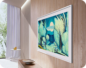 300x240 modern-frame-design Rzut z prawej na powieszony na drewnianej ścianie telewizor Samsung The Frame (2025) dostępny w sklepach Media Expert