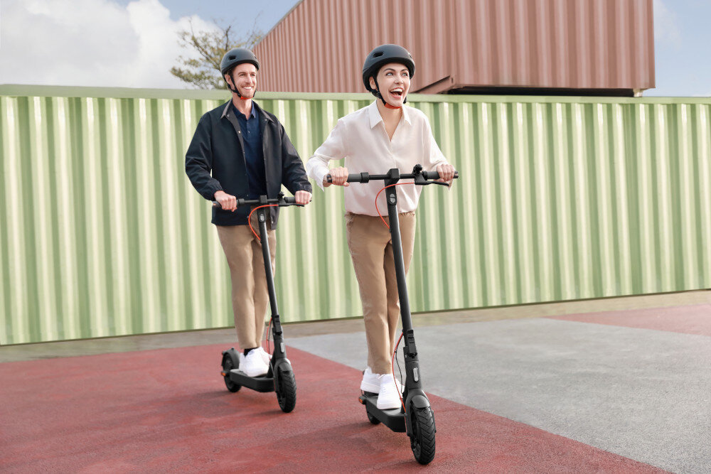 Hulajnoga elektryczna XIAOMI Electric Scooter 4 Pro 2nd Gen Czarny pelna kontrola nad trybami jazdy intuicyjny interfejs uzytkownika dwukrotne dotkniecie przycisku zasilania tryb pieszy predkosc do 6 km/h tryb standardowy predkosc do 15 km/h tryb sportowy predkosc do 20 km/h