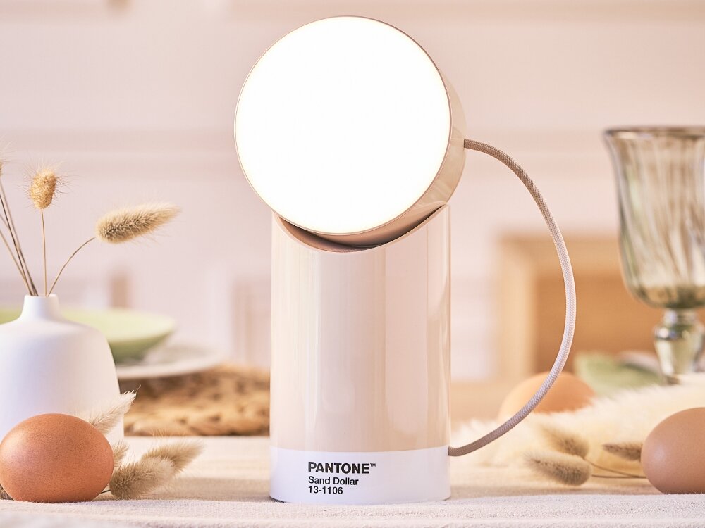 Lampka nocna LEXON Orbe X Pantone
            lampka na stole usb-c ładowanie odporność na zachlapania usb-c lekka konstrukcja tworzywo abs