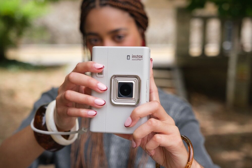 Aparat natychmiastowy FUJIFILM Instax Mini LiPlay+ aplikacja mobilna i zdalne sterowanie