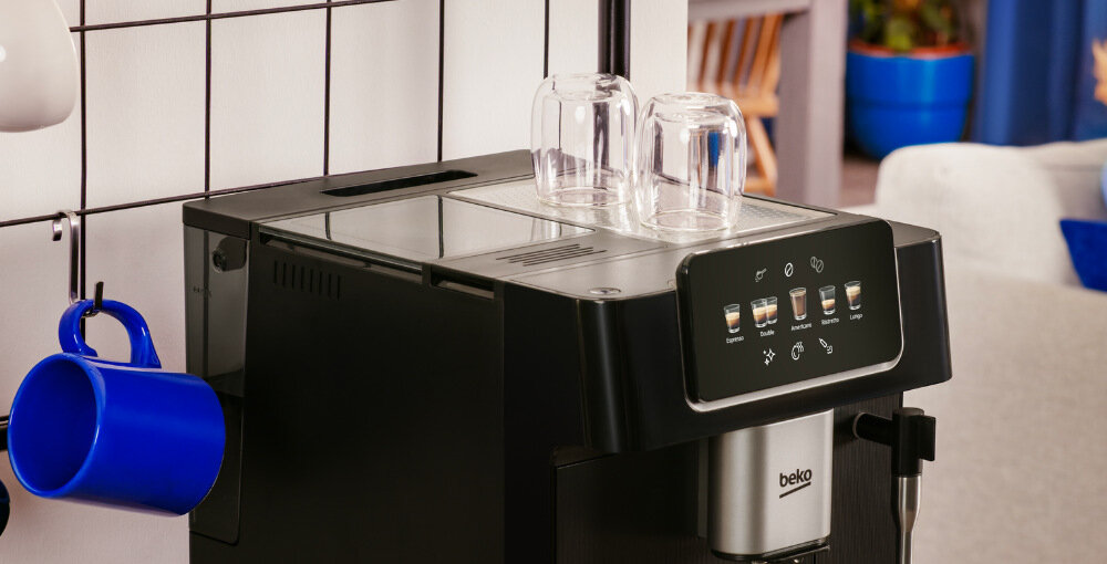 Ekspres BEKO Caffeexperto CEG7302B Funkcja podgrzewania filiżanek