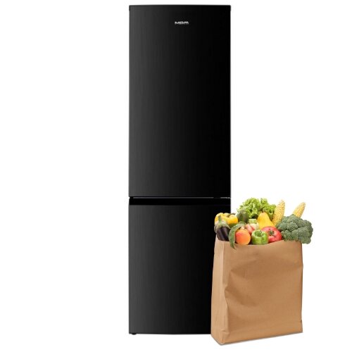 Czarna lodówka, obok papierowa torba wypełniona owocami i warzywami.