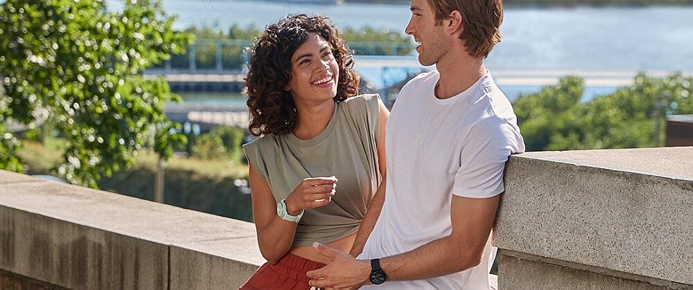 Smartwatch GARMIN Vivomove Sport ekran bateria sport zdrowie ćwiczenia monitoring sen puls krew pasek