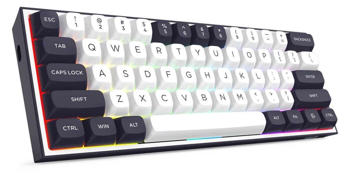 REDRAGON K717WB-RGB-PRO Alcor QMK i VIA dostosowanie układu przypisań klawiszy tworzenia własnych profili i skrótów ALCOR QMK podświetlenie RGB - klawiatura pod kątem na białym tle