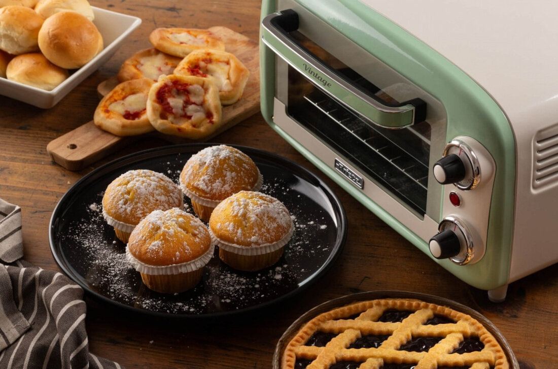 Mini piekarnik ARIETE Vintage 3919/04 Zielony Bezpieczeństwo i stabilność Metalowy korpus podwójna szyba antypoślizgowe nóżki bezpieczne użytkowanie ochrona