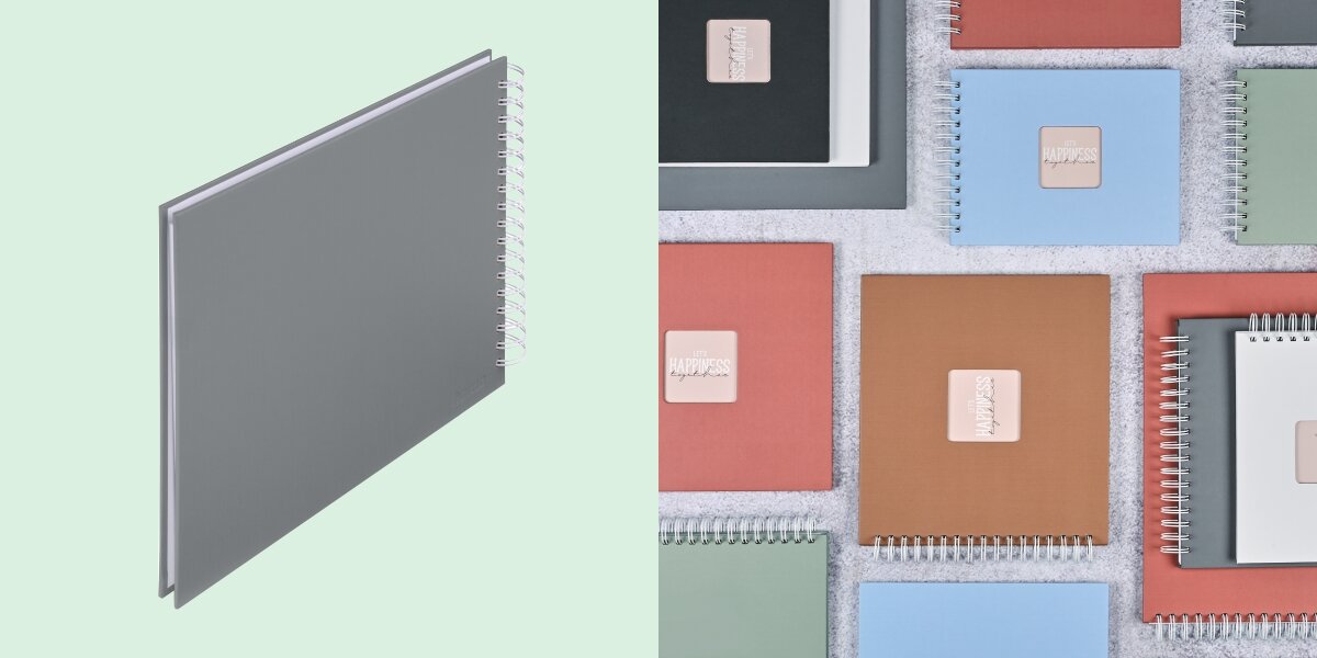 Album HAMA Fine Art Białe kartki Szary (50 stron) Prezentacja szarego albumu na spiralę oraz kolaż różnych wariantów kolorystycznych okładek z serii „Let’s Happiness Together”.