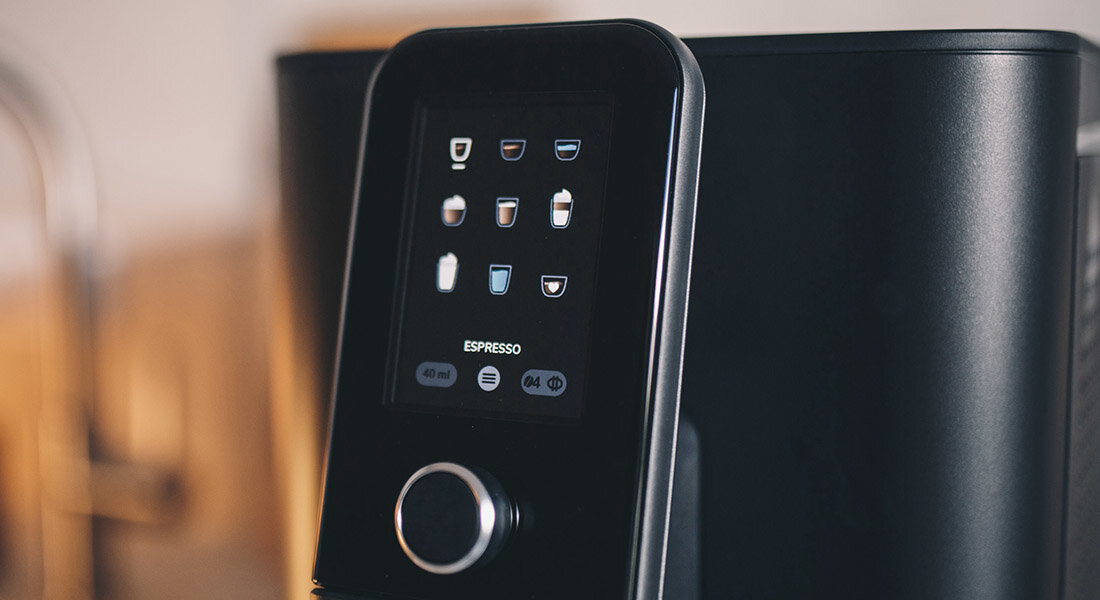 Ekspres NIVONA Cafe Romatica NIVO 8101 Kawa dokładnie taka, jak lubisz 8 przepisów klasyczne napoje espresso, cappuccino czy latte macchiato Funkcja Moja Kawa 9 własnych kompozycji smakowych dopasowanie preferencje moc zbiornik na wode zbiornik na ziarna pojemność