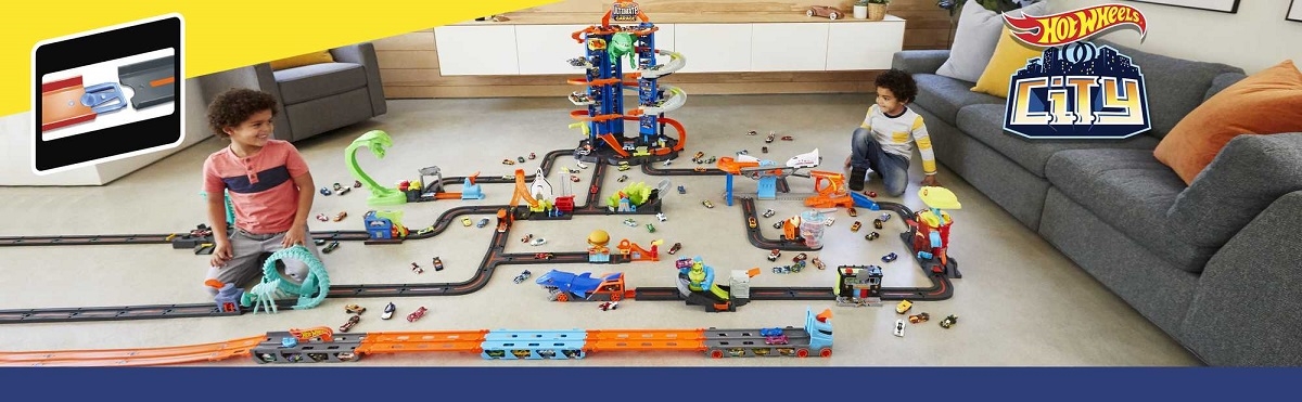 Samochód HOT WHEELS Transporter Wyścigowy 2w1 GVG37 wyścigi ciężarówka z naczepą transporter przyspieszacz metalowe samochody pojazdy kabina transformacja miejsce 25 pojazdów rajd przechowywane wystawianie hotweels prezent na urodziny mały metalowy samochodzik chłopcy dziewczynki kreatywność do łączenia łączy się rywalizacja zestaw do zabawy zabawka dla chłopca chłopięce zabawki metalowy mattel GVG37 wyścigowy transporter