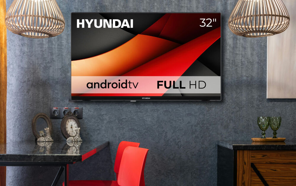 Telewizor HYUNDAI FLA32450 - Pełnia rozrywki w domu, telewizor zawieszony na ścianie w salonie
