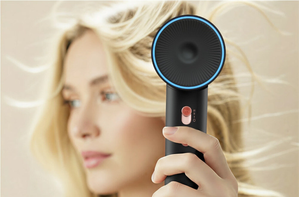 Suszarka BEAUTIFLY Velaair Wygodne mocowanie magnetyczne Nasadki montowane są za pomocą magnesów komfort użytkowania stylizacja