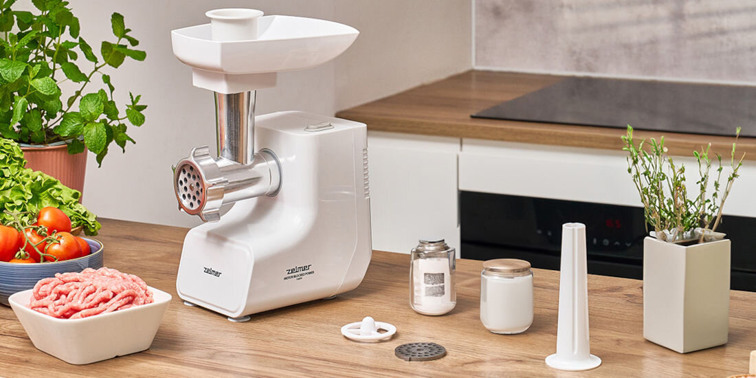 Maszynka do mięsa ZELMER ZMM3511B Funkcja rewers ułatwienie bezpieczeństwo komfort