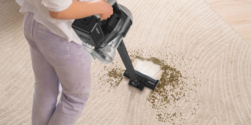 Odkurzacz ZELMER ZSVC510D Piotr wygoda uchwyt ścienny łatwe przechowywanie pojemnik na kurz pojemnośc 0,8 l ssawka 2w1 wszechstronność czyszczenie mebli kanap foteli praktyczny wydajny łatwy w przechowywaniu 