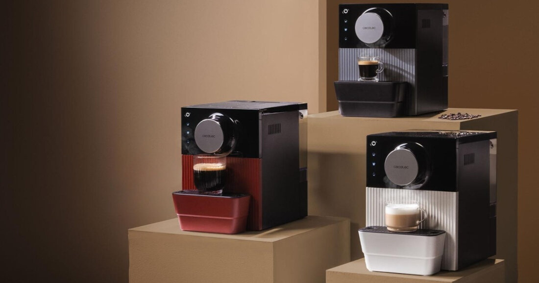 Ekspres CECOTEC Cremmaet Cube Kawa każdego dnia wygląd prezentacja wizualizacja design tło