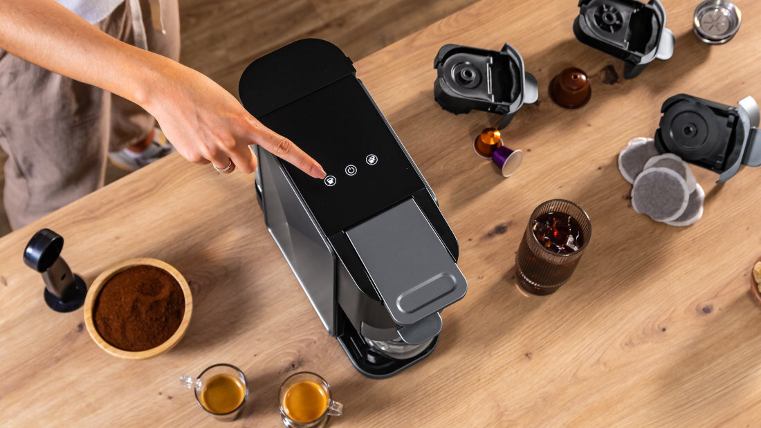 Ekspres CECOTEC Freestyle Compact Dark Pełny smak i aromat Pompa 20 barów z technologią ForceAroma ciśnienie kawa Gęsta crema i intensywny aromat