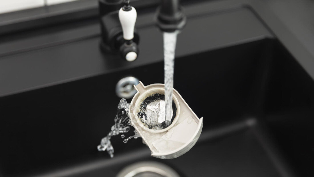 Ekspres CECOTEC Cumbia Capricciosa Biały Łatwe czyszczenie Filtr przystosowany do mycia w zmywarce sprzyja higienie i długiej sprawności urządzenia