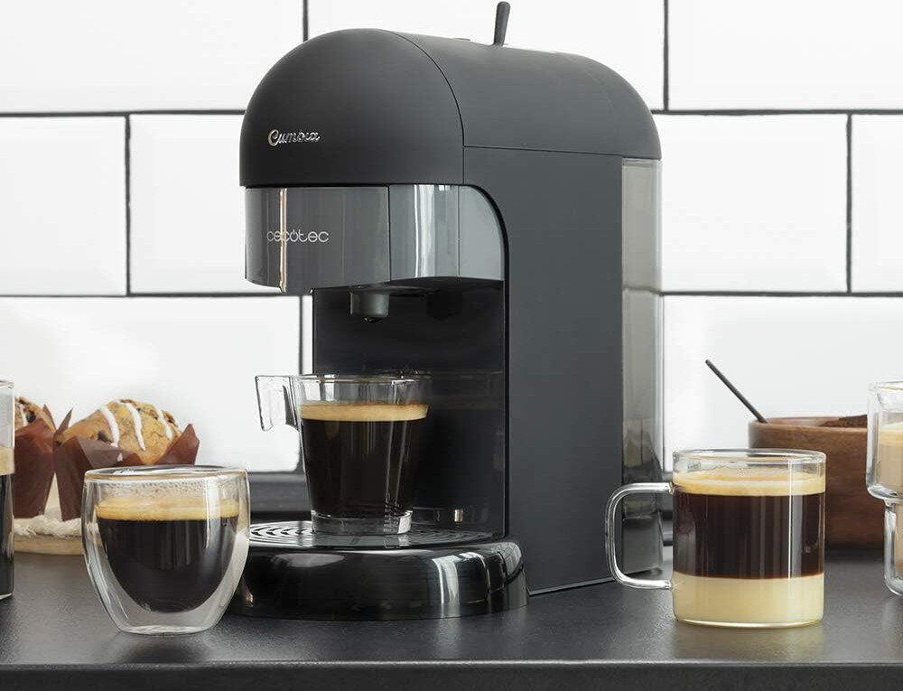 Ekspres CECOTEC Cumbia Capricciosa Czarny wygląd prezentacja wizualizacja design tło Kawiarniana jakość w domu