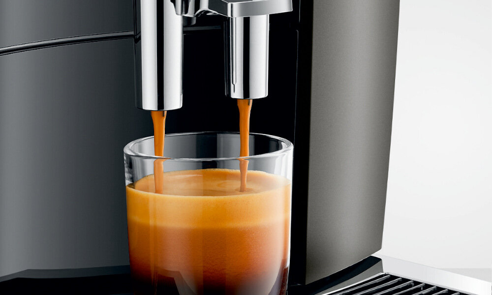 Ekspres JURA E8 Dark Inox (EC) Proces Ekstrakcji Pulsacyjnej (P.E.P.®) smak aromat pompa interwały