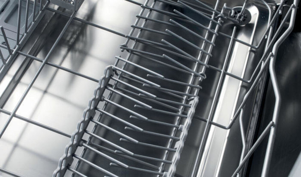 Zmywarka WHIRLPOOL WIO 3T126 6 PE X składane grzebienie