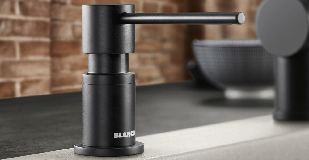 Dozownik do płynu do naczyń BLANCO wygląd kolor czarny wygoda solidna konstrukcja wytrzymała pompka łatwa obsługa dokładne dawkowanie 300 ml silgranit stylowo przyjemne użytkowanie