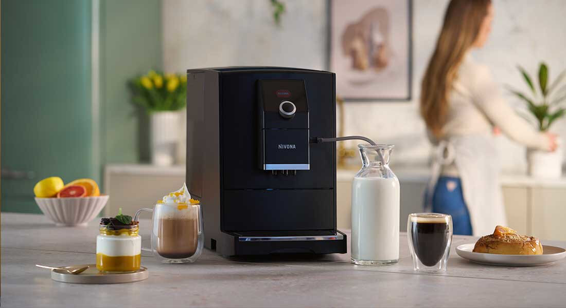 Ekspres NIVONA CafeRomatica 790 możliwości kawa czarna mleczna espresso americano kawa czarna cappuccino latte macchiato 8 przepisów funkcja moja kawa 5 własnych przepisów funkcja Programowania Live parametry